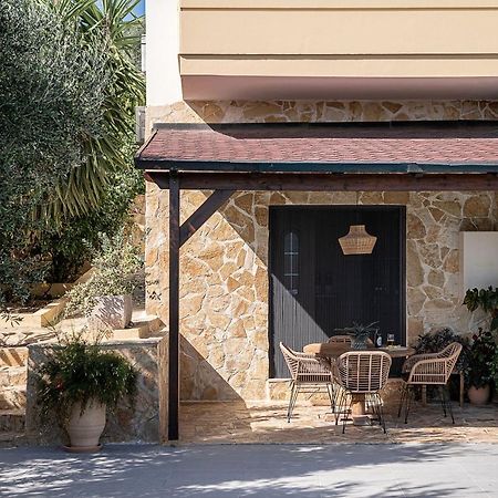 Villa Hibiscus Spiliá Екстериор снимка