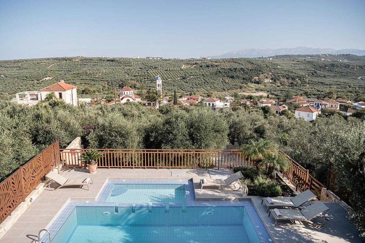 Villa Hibiscus Spiliá Екстериор снимка