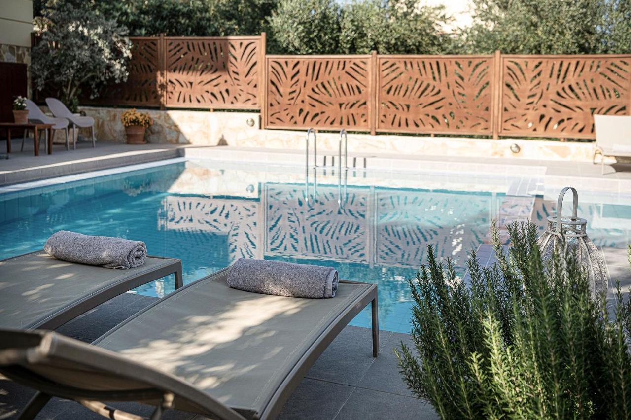 Villa Hibiscus Spiliá Екстериор снимка