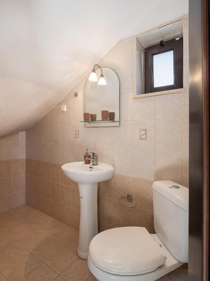Villa Hibiscus Spiliá Екстериор снимка